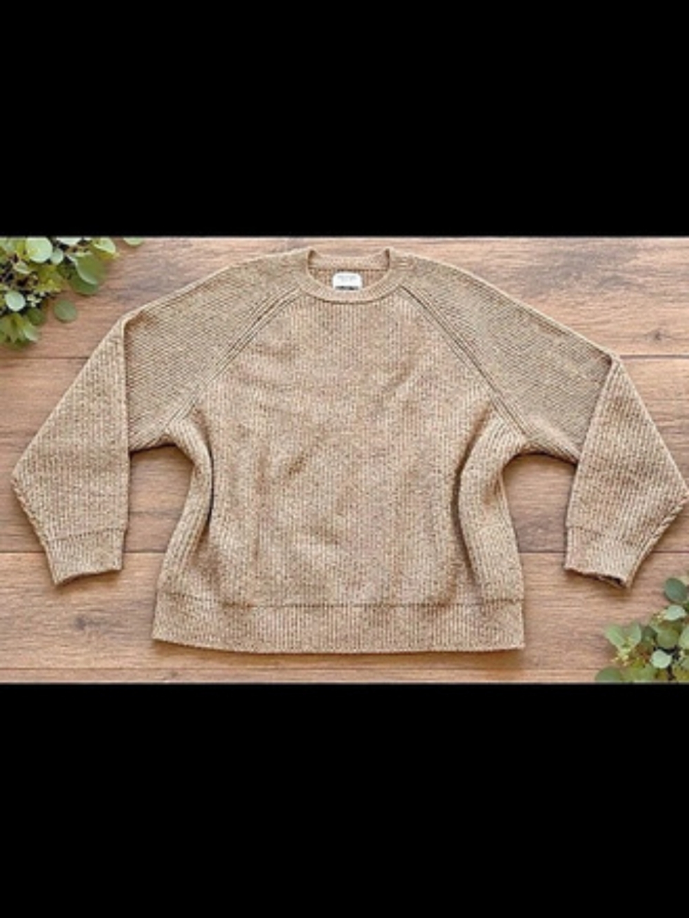 American Eagle Cable Knit Sweater Size Medium Like New